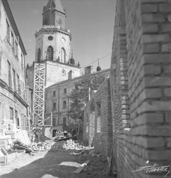 Odbudowa ulicy Jezuickiej w Lublinie w 1954 roku