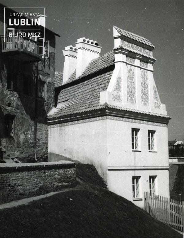 Kamienica po odbudowie w latach 1952-1954
