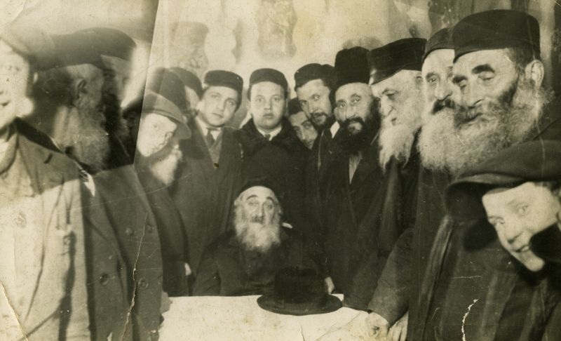 Członkowie Rady Żydowskiej w Piaskach. 1942 rok.