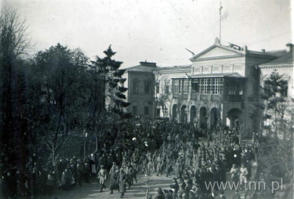 Uroczystości na Placu Litewskim w Lublinie w dniu 5 listopada 1916 roku