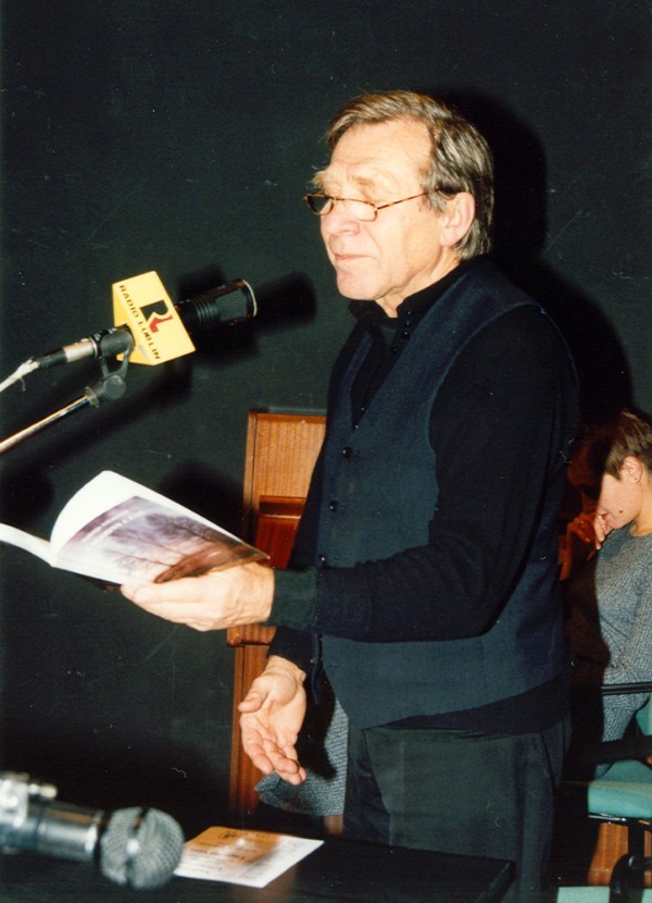 Wiesław Siemion podczas wieczoru autorskiego Nadziei Artymowicz