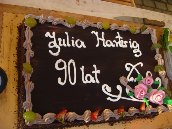 Tort urodzinowy Julii Hartwig
