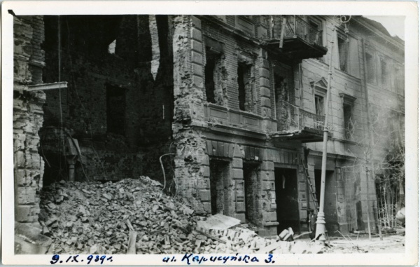 Zniszczone budynki na ul. Kapucyńskiej w Lublinie