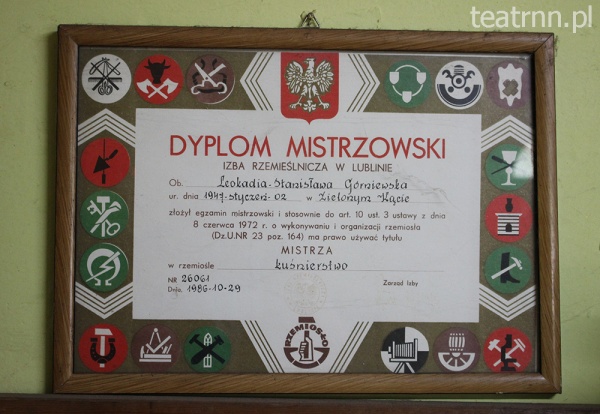 Dyplom mistrzowski kuśnierstwa należący do Leokadii Górniewskiej