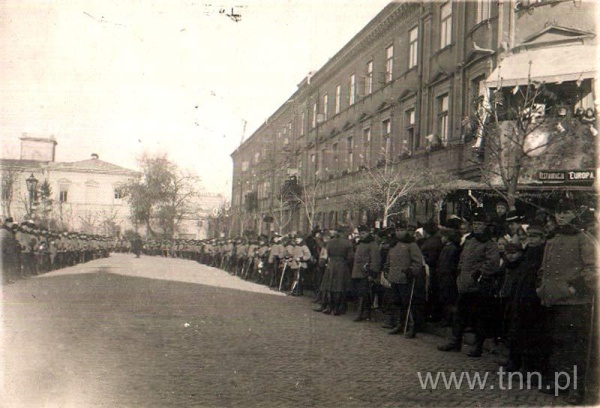 Uroczystości na Placu Litewskim w dniu 5 listopada 1916 roku