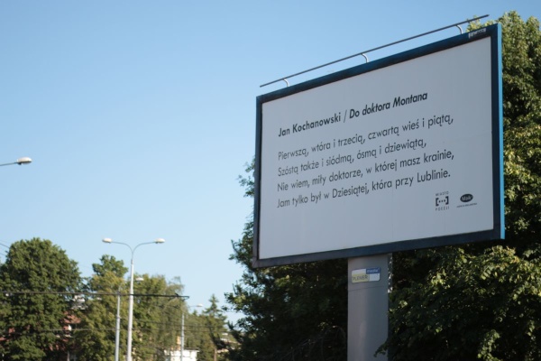 Fraszka Jana Kochanowskiego na billboardzie przy ul. Kunickiego