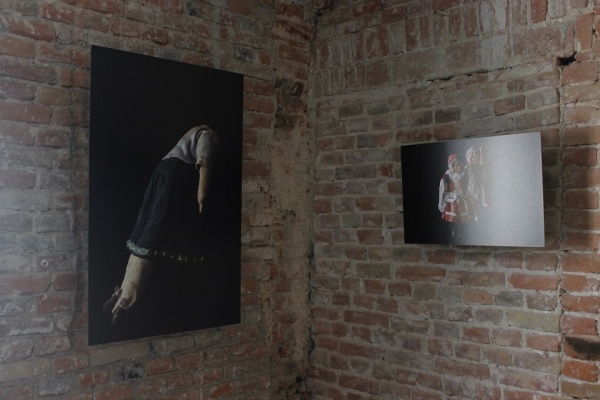 Wystawa Tal Schwartz Lalki z Majdanka