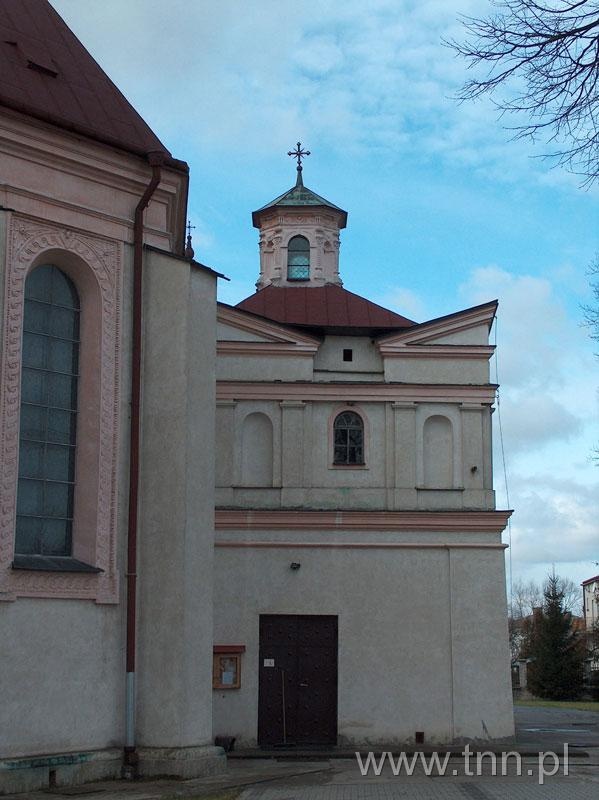 Kaplica przy kościele parafialnym w Turobinie
