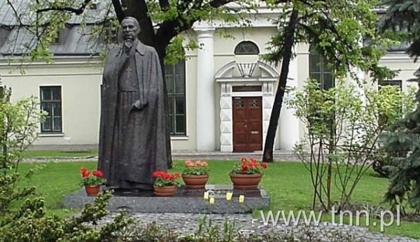 Pomniki lubelskie – pomnik Prymasa Wyszyńskiego