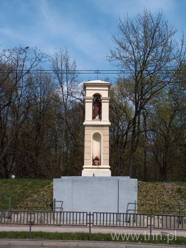 Kapliczka przy Alejach Racławickich w Lublinie