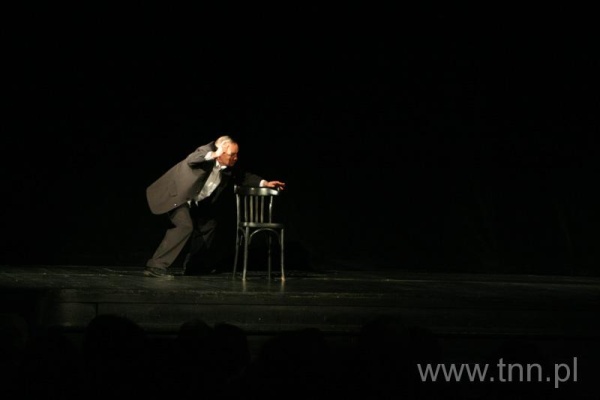 Witold Dąbrowski podczas spektaklu "Ostatni demon"