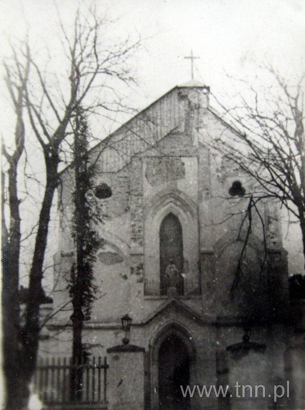 Kościół parafialny we Frampolu po bombardowaniu