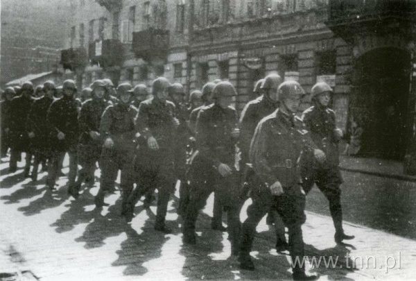 Batalion łotewski na terenie getta warszawskiego