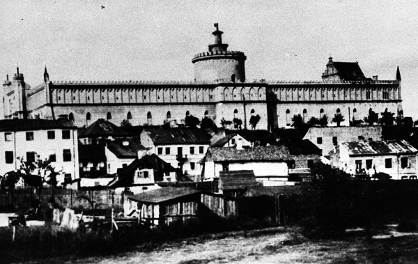Panorama Zamku Lubelskiego i dzielnicy żydowskiej od strony Podzamcza