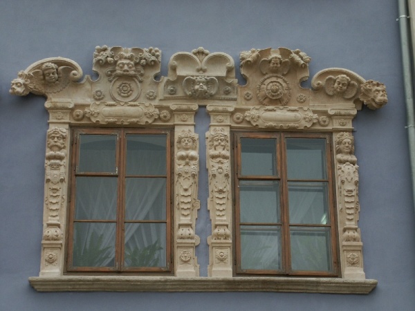 Kamienica Sobieskich przy ulicy Rynek 12 w Lublinie. Detal architektoniczny.