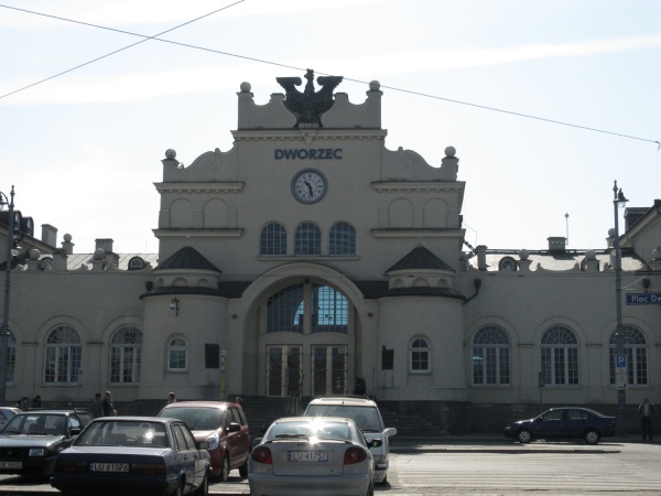 Dworzec kolejowy w Lublinie, fasada