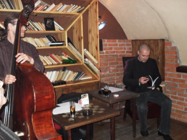 Spotkanie autorskie z Marcinem Różyckim w klubie Gramofon