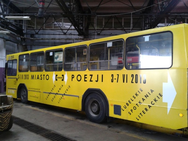 Autobus Poezji 2013