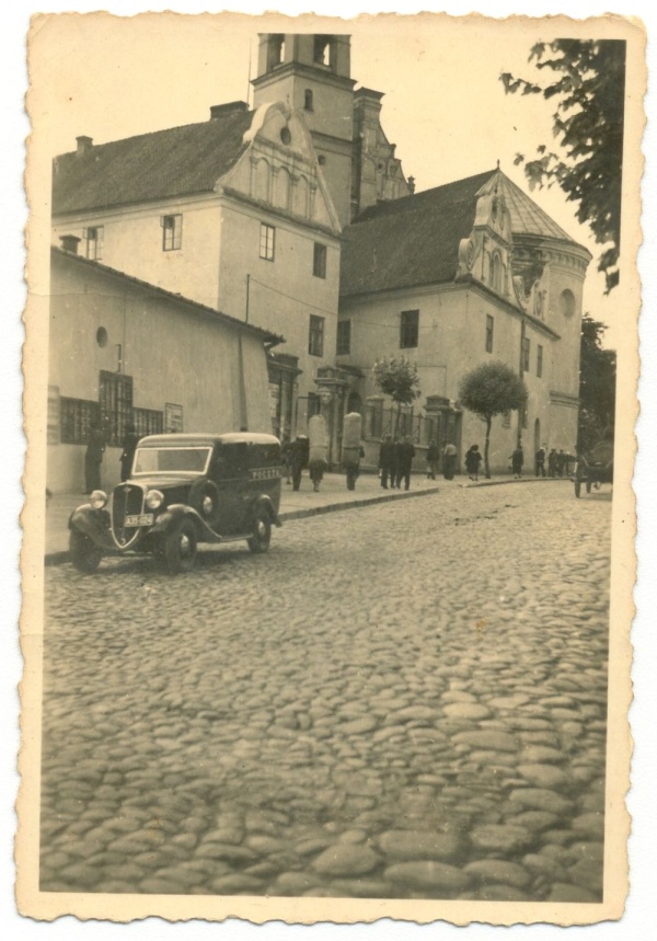Ulica Bernardyńska w Lublinie, widok na kościół i klasztor bernardynów