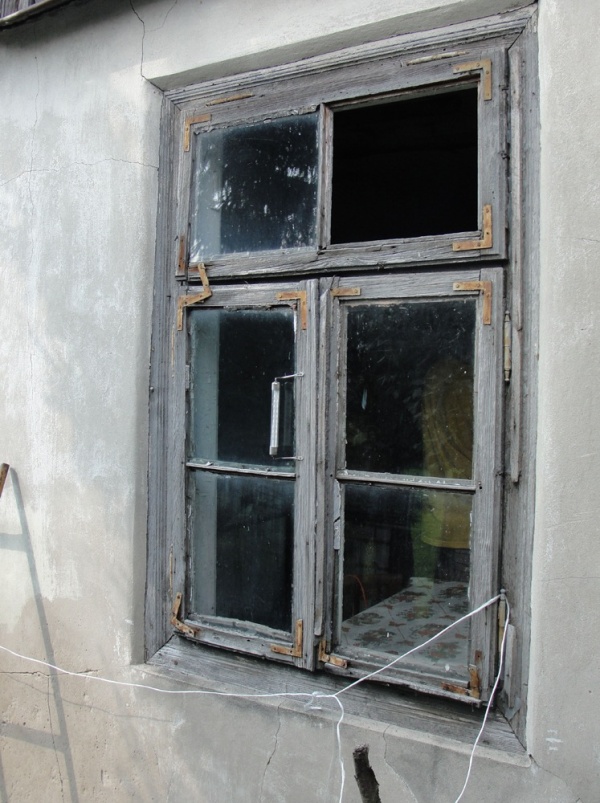 Stolarka okienna Domu Szewca Fawki w Wojsławicach