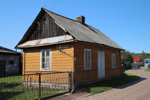 Dom drewniany przy ulicy Cichej 8 w Krasnobrodzie