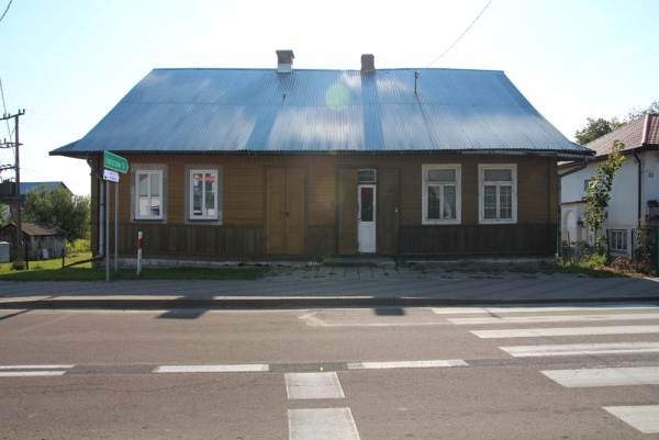 Elewacja frontowa domu przy ulicy Czarnieckiego 14 w Tyszowcach