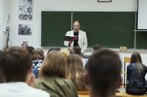 "Świadectwa poezji" - spotkanie rosyjskiego twórcy z lubelską młodzieżą licealną