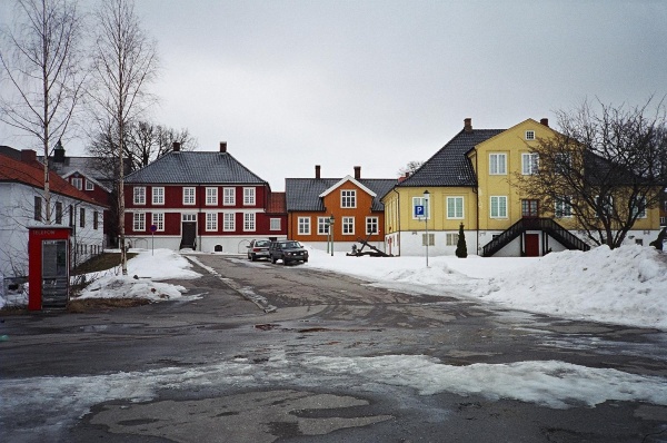 Domy na dawnej głównej ulicy miasta Larvik - Storgata (obecnie Kirkestredet)